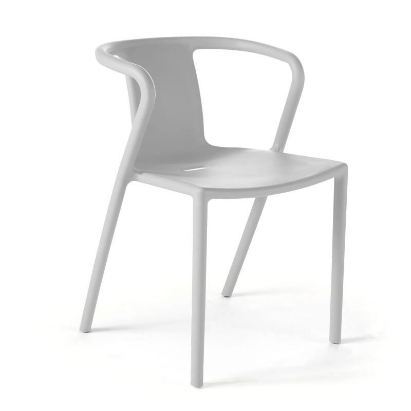 Poltrona da giardino di design in plastica