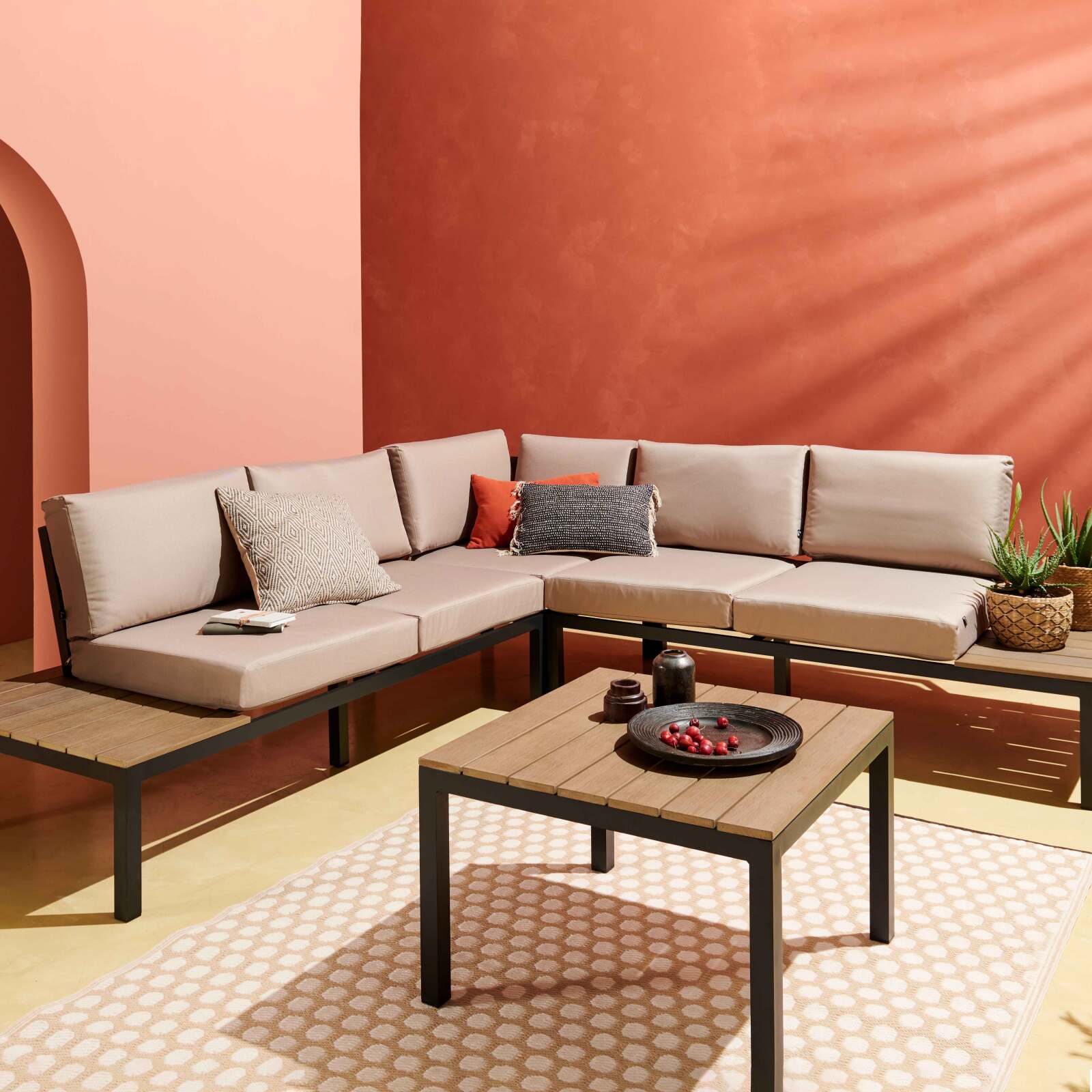 Tappeto rettangolare da esterno con motivo bifacciale in polipropilene