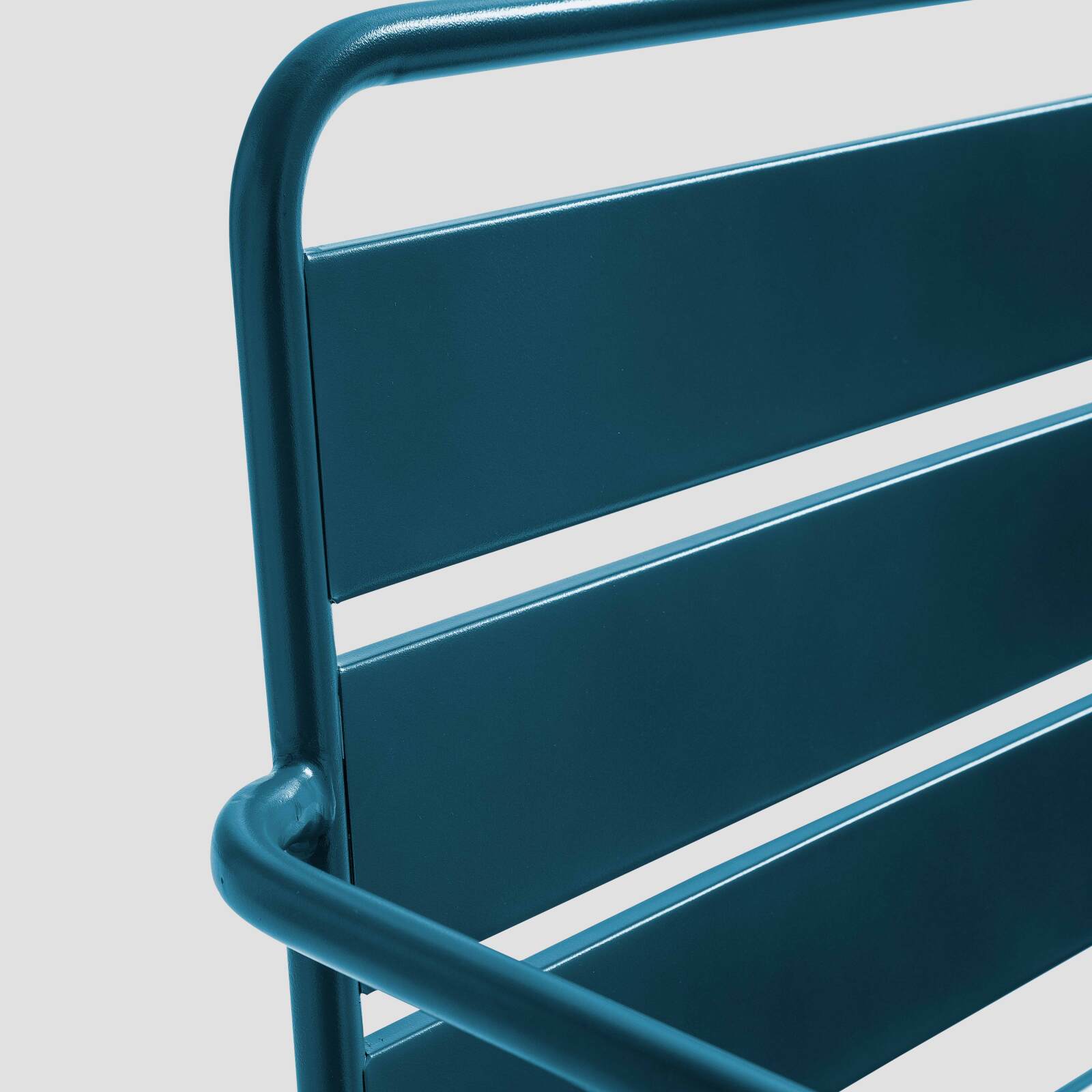 Poltrona da giardino bassa in metallo