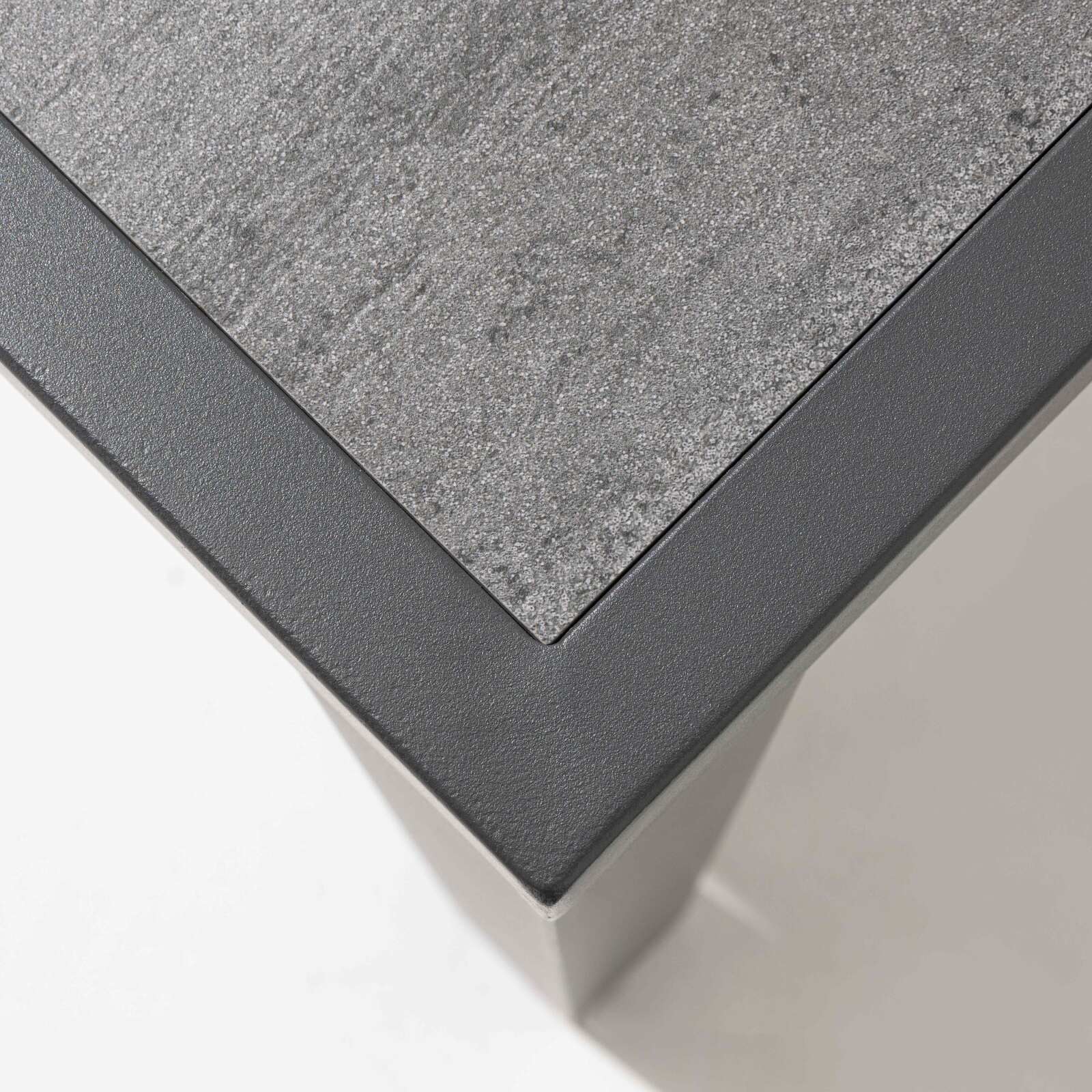 Tavolo da giardino in ceramica, 10 posti, effetto cemento cerato