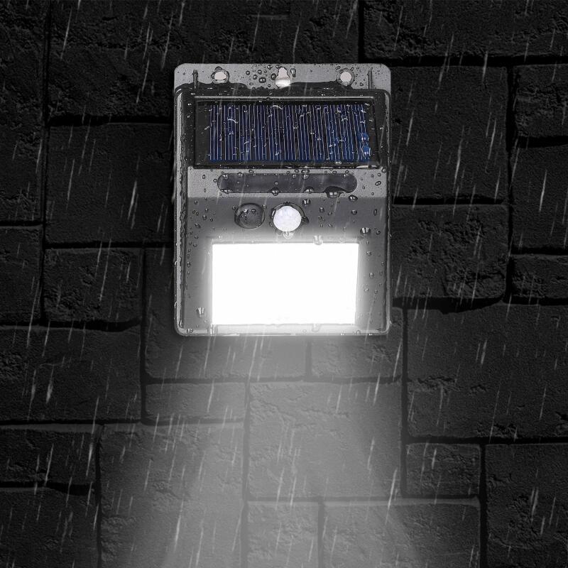 Confezione da 4, 8 o 12 luci LED a parete ad energia solare con rilevatore di movimento