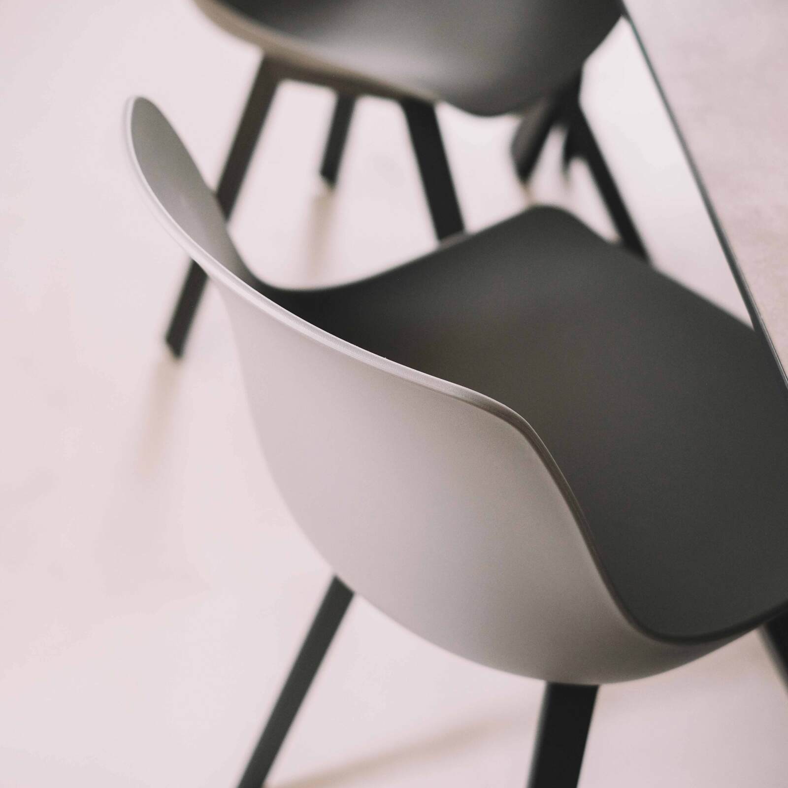 Set di 4 sedie scandinave