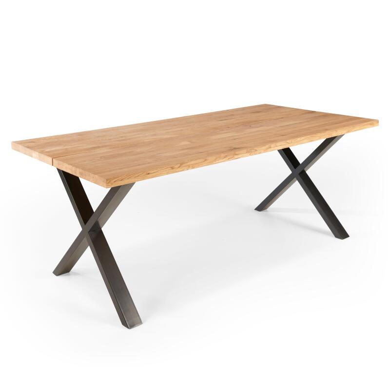 Tavolo rettangolare in rovere FSC® con bordi dritti e gambe a croce