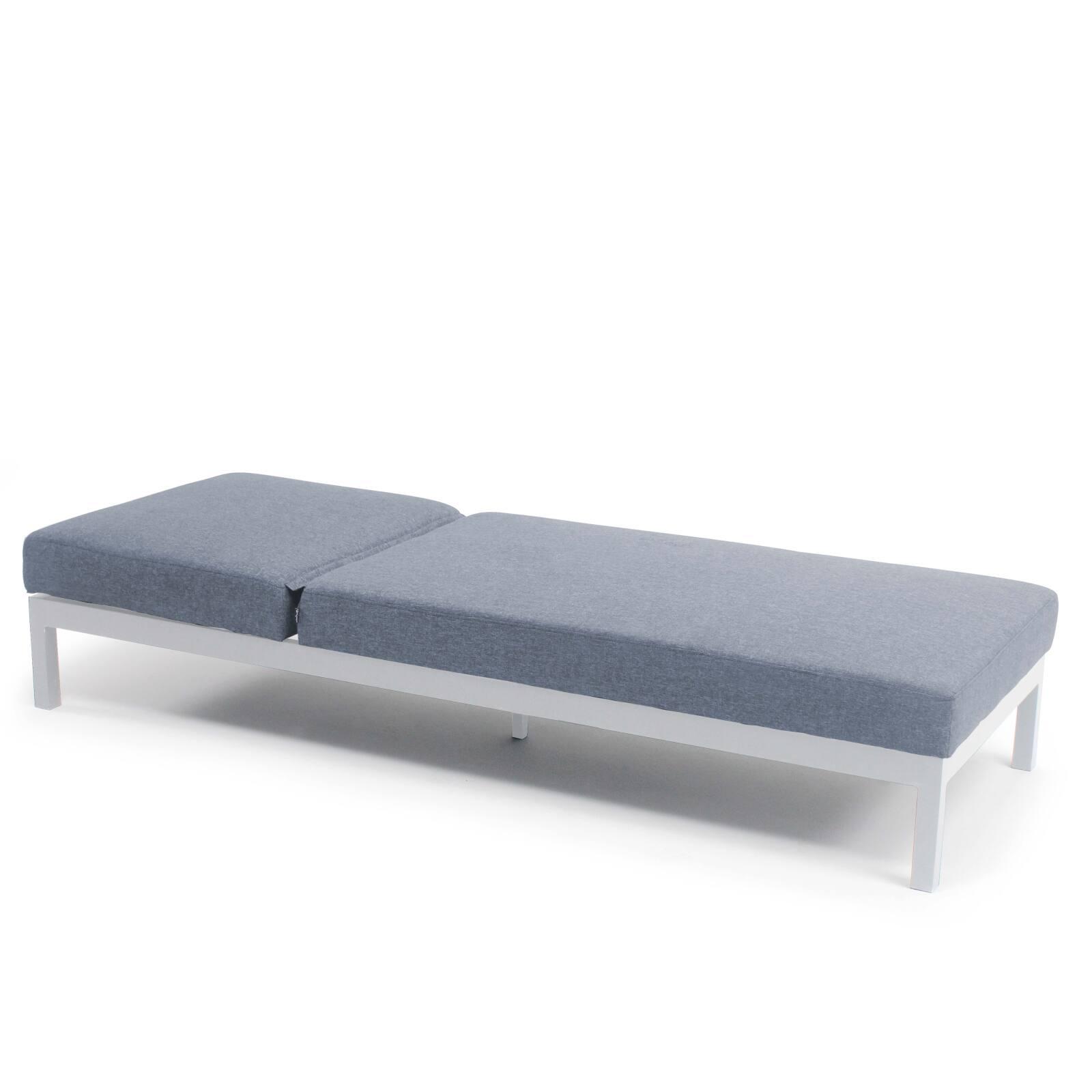 Set di 2 lettini prendisole con cuscino e ripiani, reclinabili in 5 posizioni Set di 2 lettini prendisole con cuscino e ripiani, reclinabili in 5 posizioni