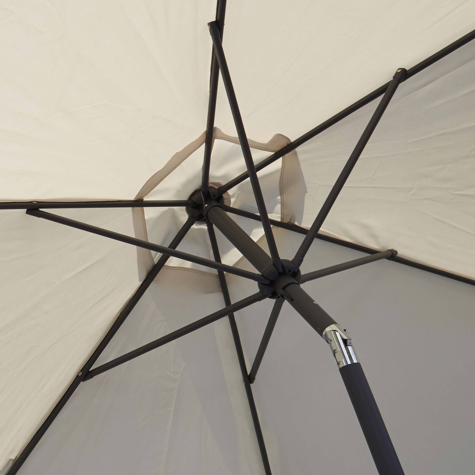 Ombrellone con palo centrale reclinabile (Ø3m) con base pieghevole + 4 lastre zavorrate