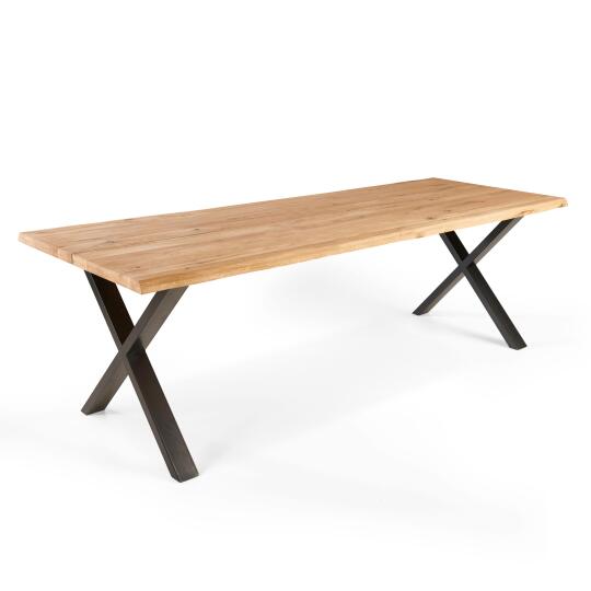 Tavolo rettangolare in rovere FSC® con bordi irregolari e gambe a croce