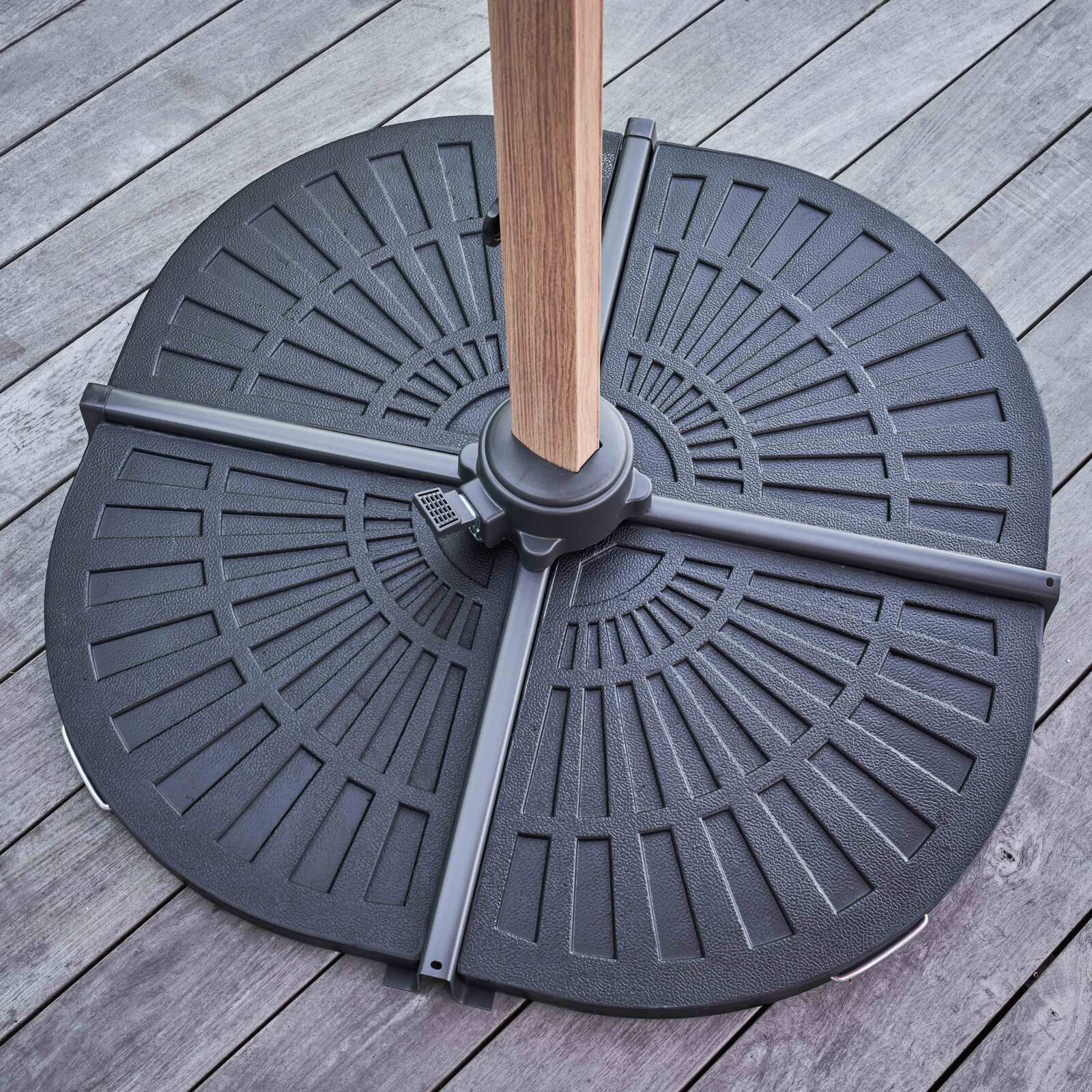 Ombrellone a braccio inclinabili (3 x 3 m) + 4 lastre zavorrate