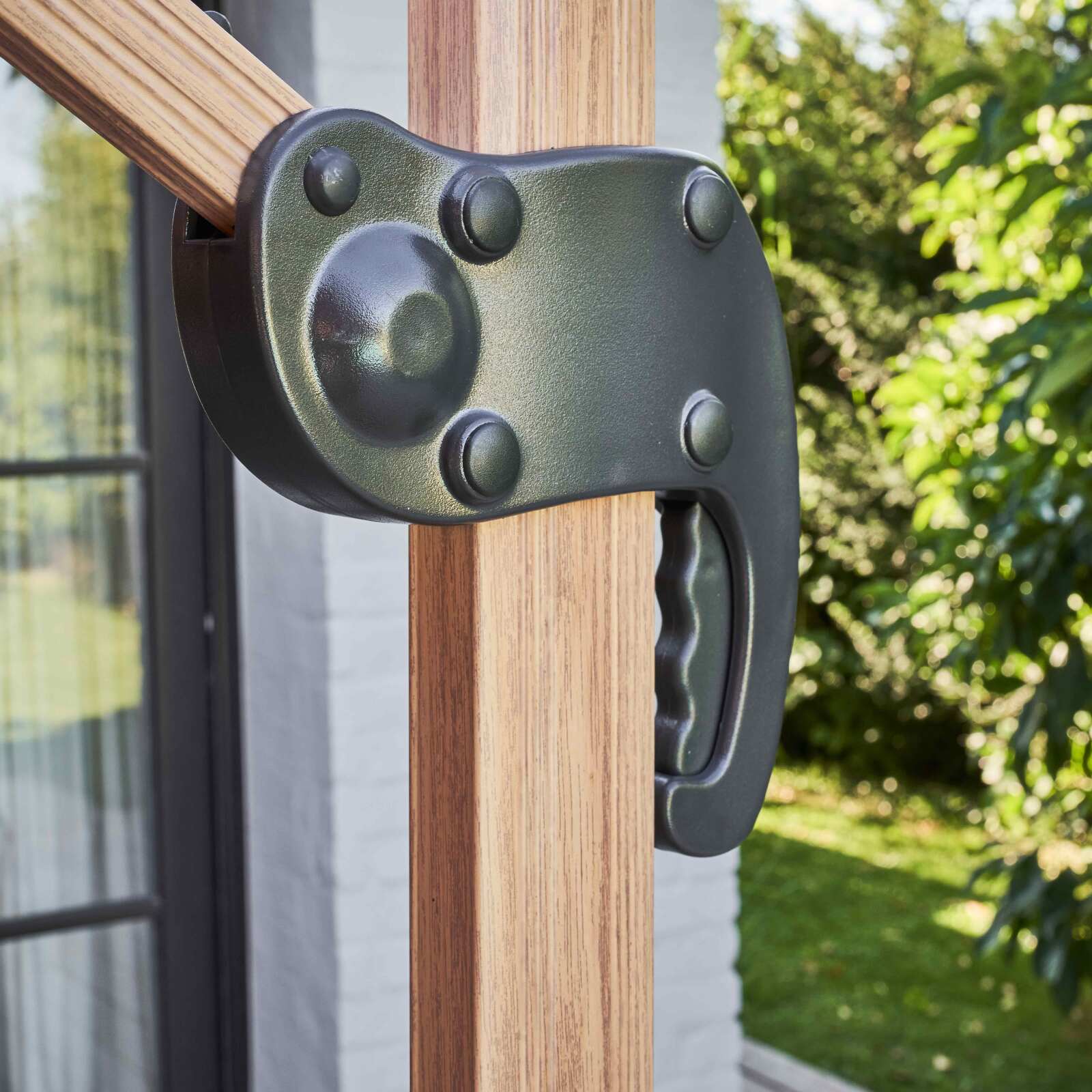 Ombrellone a braccio frangisole inclinabile (3 x 3 m) + 4 piastre di peso riempibili Ombrellone a braccio frangisole inclinabile (3 x 3 m) + 4 piastre di peso riempibili