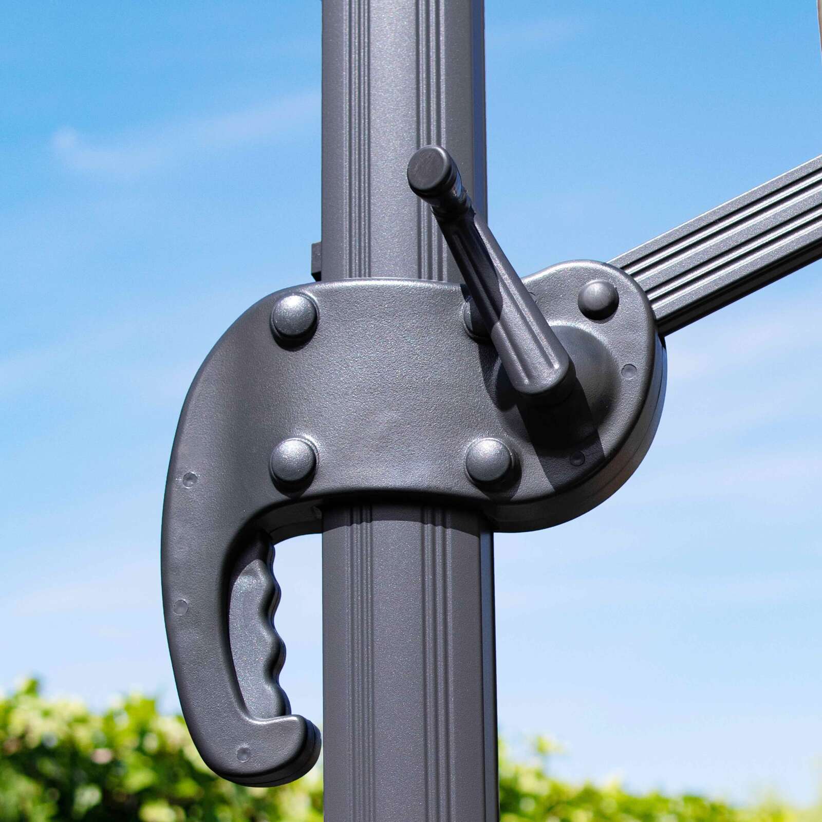 Ombrellone a braccio inclinabili (4 x 3 m) + 4 lastre zavorrate Ombrellone a braccio inclinabili (4 x 3 m) + 4 lastre zavorrate