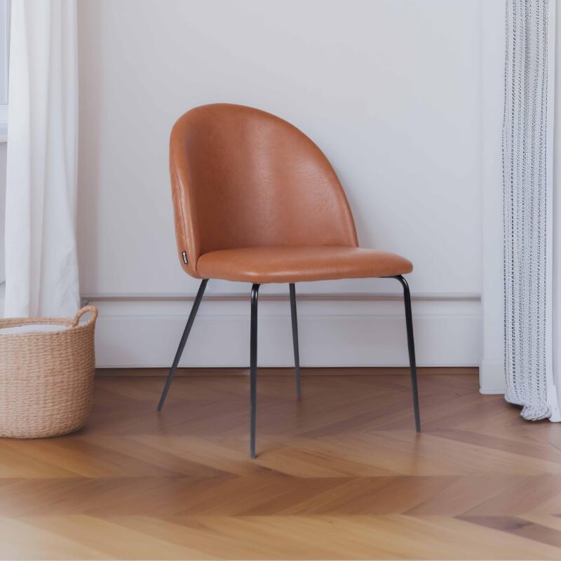 Set di 4 sedie in tessuto rivestito e legno FSC®