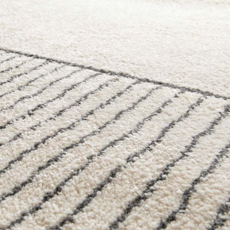 Tappeto rettangolare dal disegno lineare a pelo corto