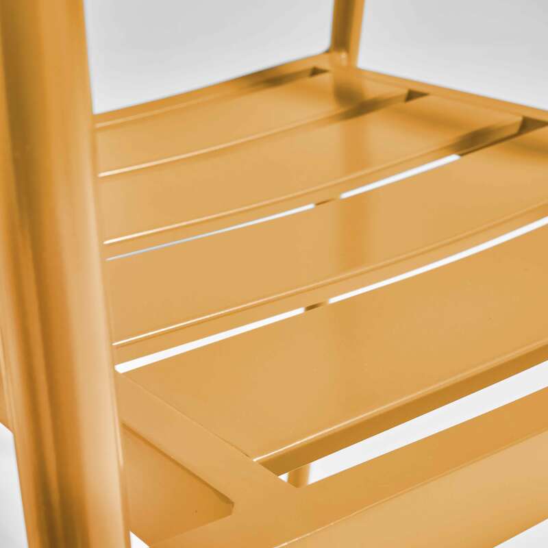 Sedia da giardino in alluminio e legno FSC® con braccioli (3/5)