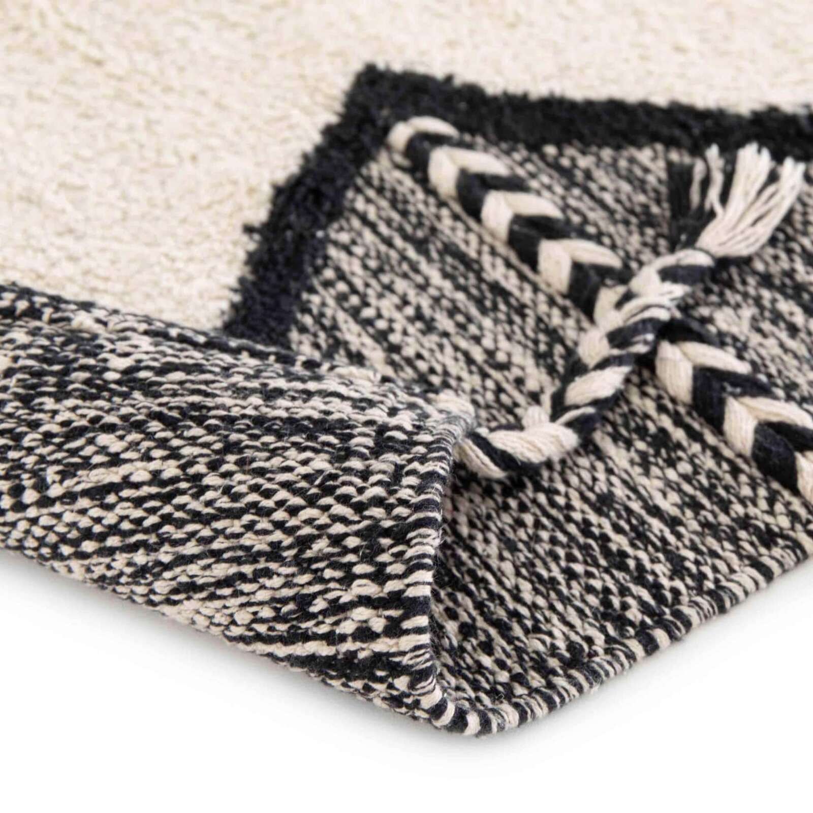 Tappeto berbero rettangolare in cotone tufted con frange a pelo corto