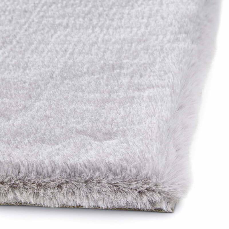 Tappeto rettangolare in pelliccia sintetica a pelo lungo