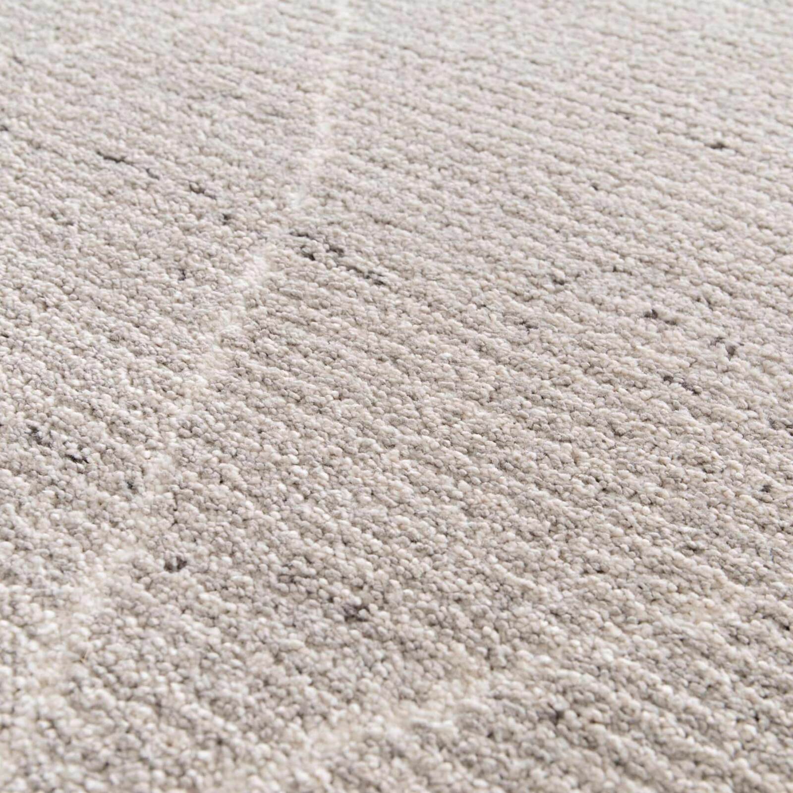 Tappeto a pelo corto con motivo berbero