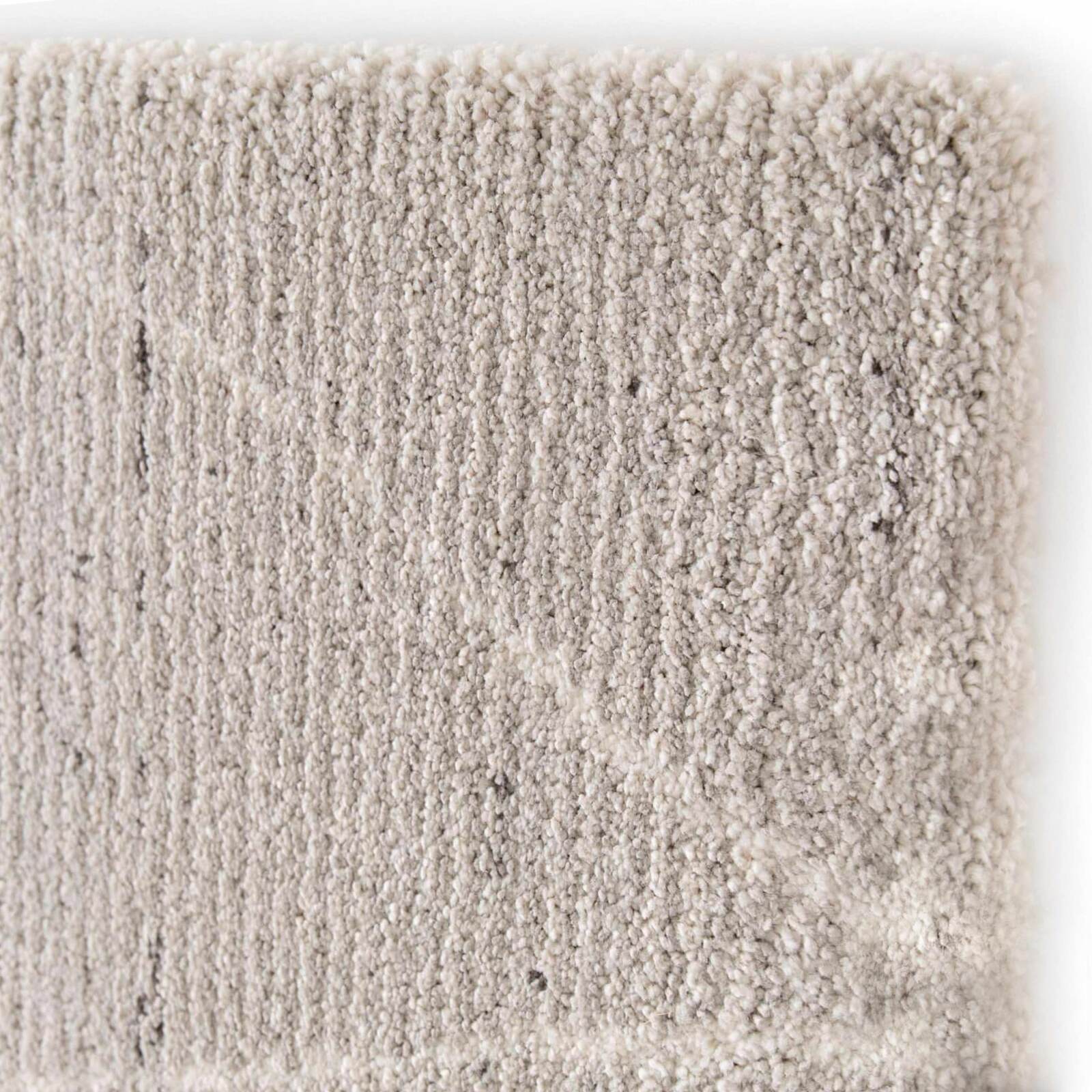 Tappeto a pelo corto con motivo berbero