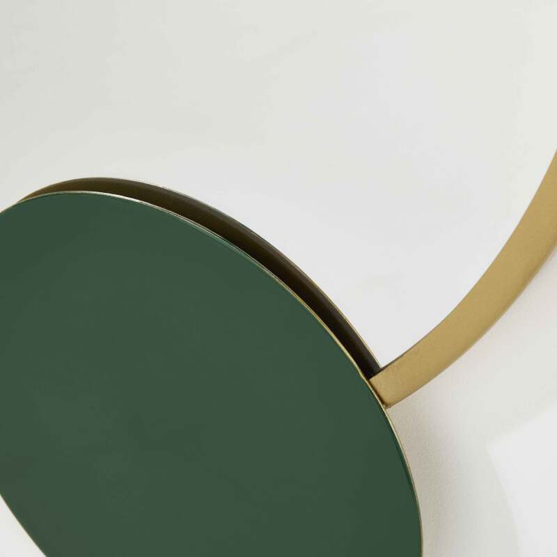 Specchio con dettaglio in metallo smaltato