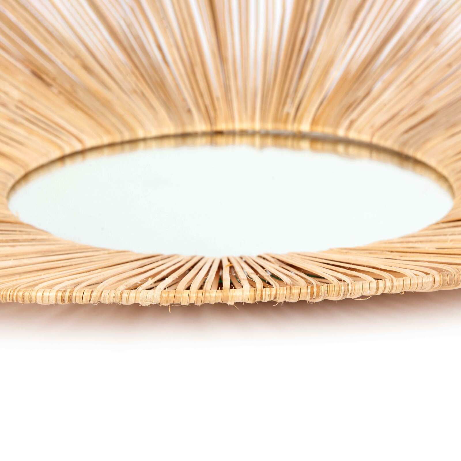 Specchio in rattan naturale