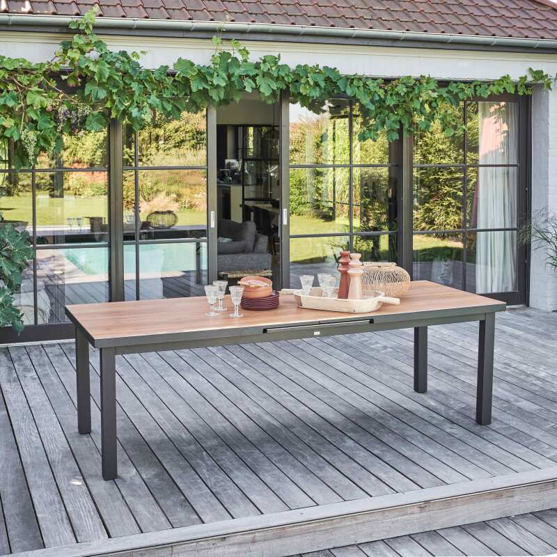 Set tavolo allungabile da giardino rettangolare 320 x 100 x 76 cm con 8 sedie e 2 sedie con braccioli