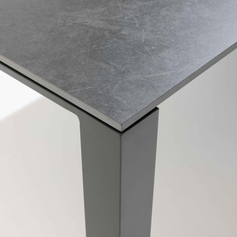 Tavolo da giardino rettangolare allungabile (180/240 x 90 x 75 cm) in alluminio e pietra grigio antracite