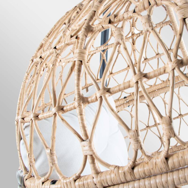 Poltroncina sospesa da giardino in resina intrecciata