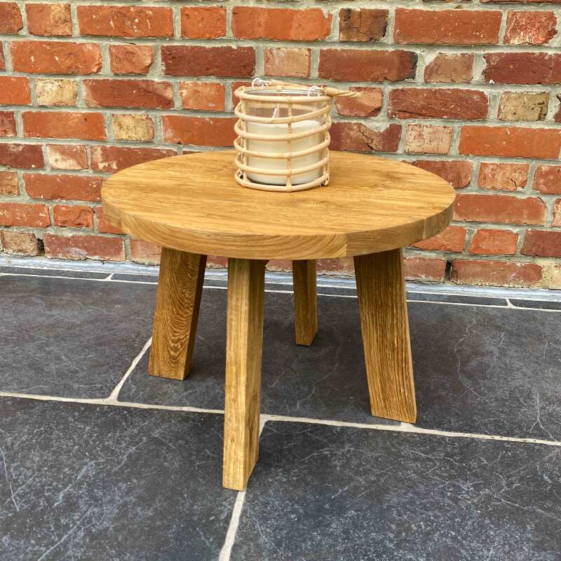 Tavolina da salotto rotondo in massello di teak riciclato