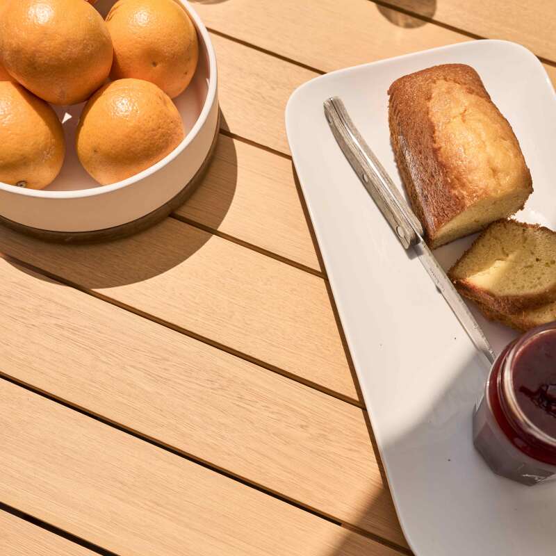 Tavolo da giardino rettangolare allungabile (180/240 x 89 x 74 cm) in alluminio e legno di eucalipto FSC®