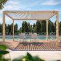 Pergola bioclimatica autoportante in alluminio bianco decoro legno 3 x 4 m con 1,2 o 3 tende