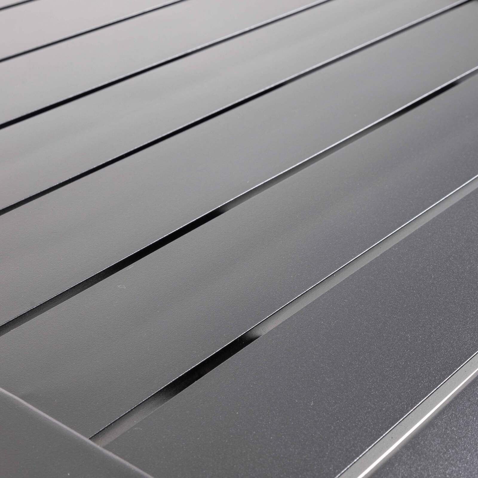 Tavolo inclinabile in alluminio 60x60 cm e 2 sedie