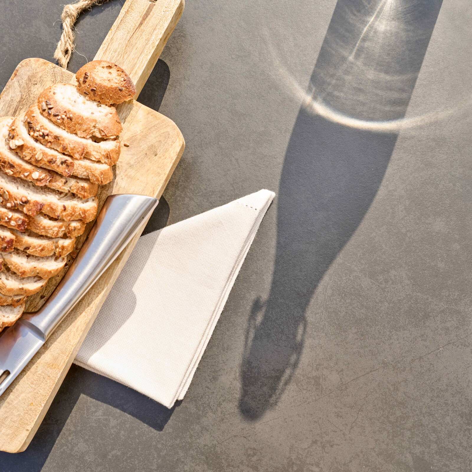 Tavolo da giardino in stile scandinavo in alluminio e pietra sinterizzata - (180 x 90 x 75)