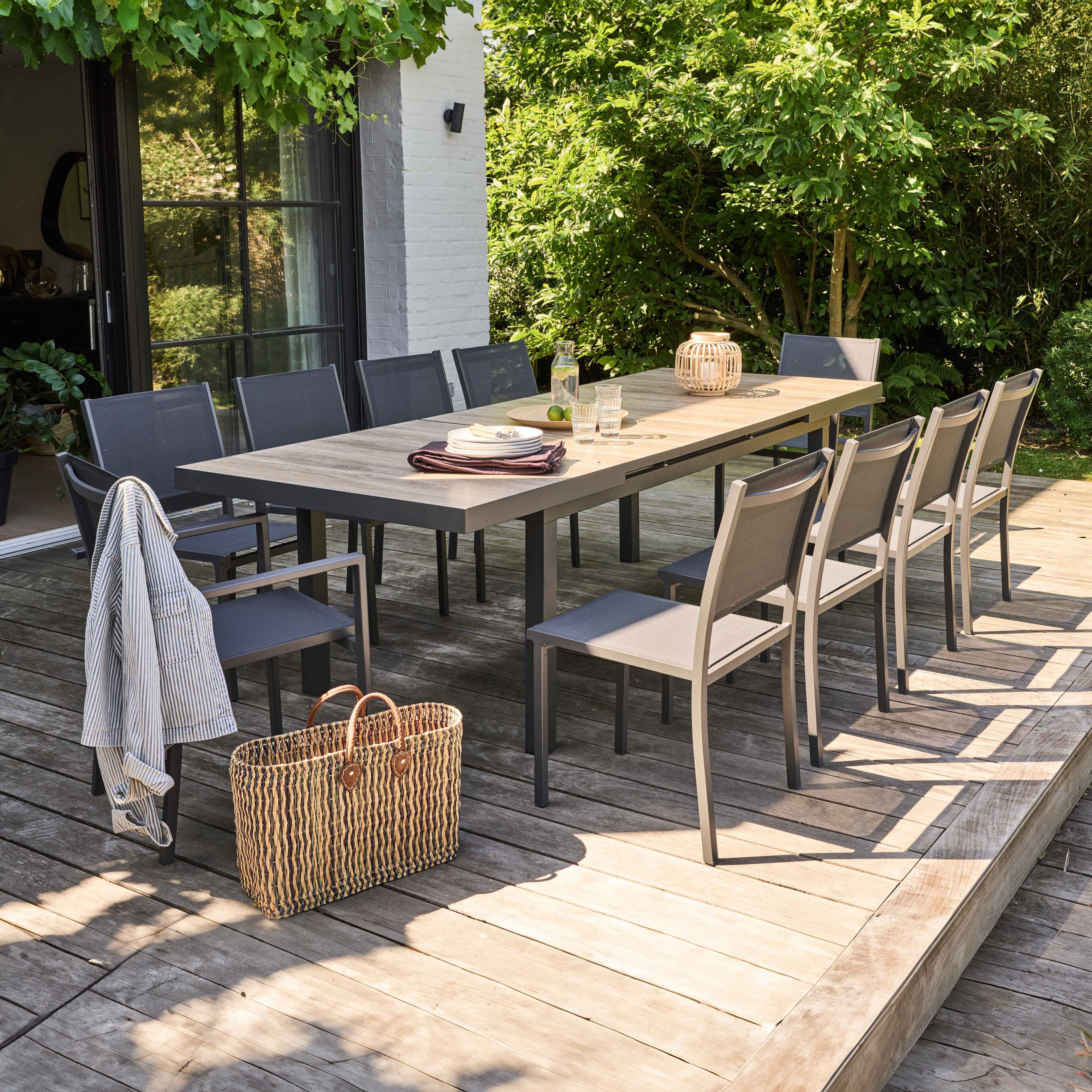 Tavolo da giardino allungabile in alluminio e ceramica effetto