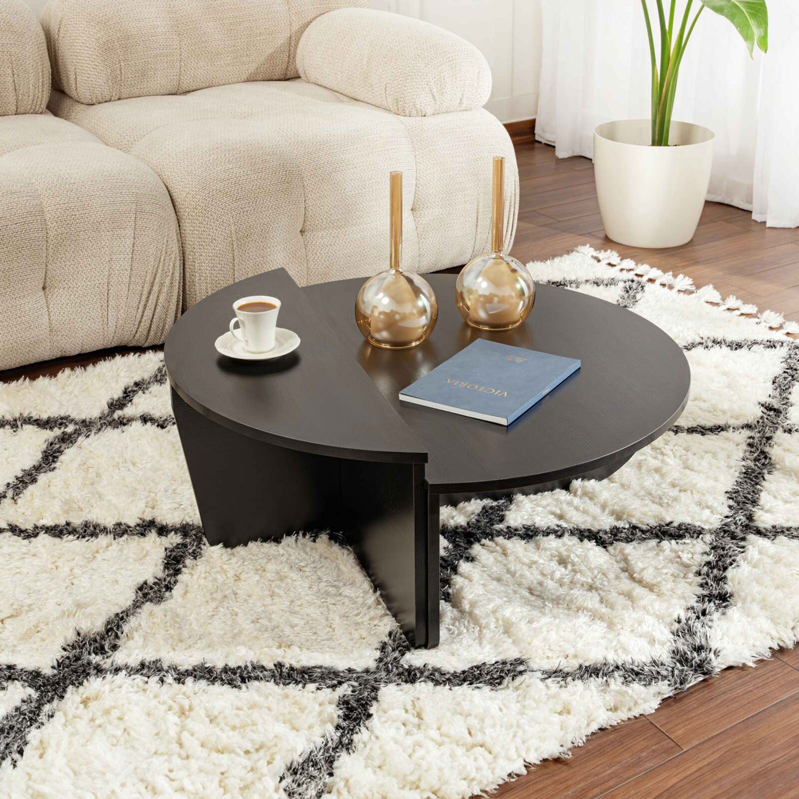 Tavolino ovale in nobilitato effetto legno Tavolino ovale in nobilitato effetto legno