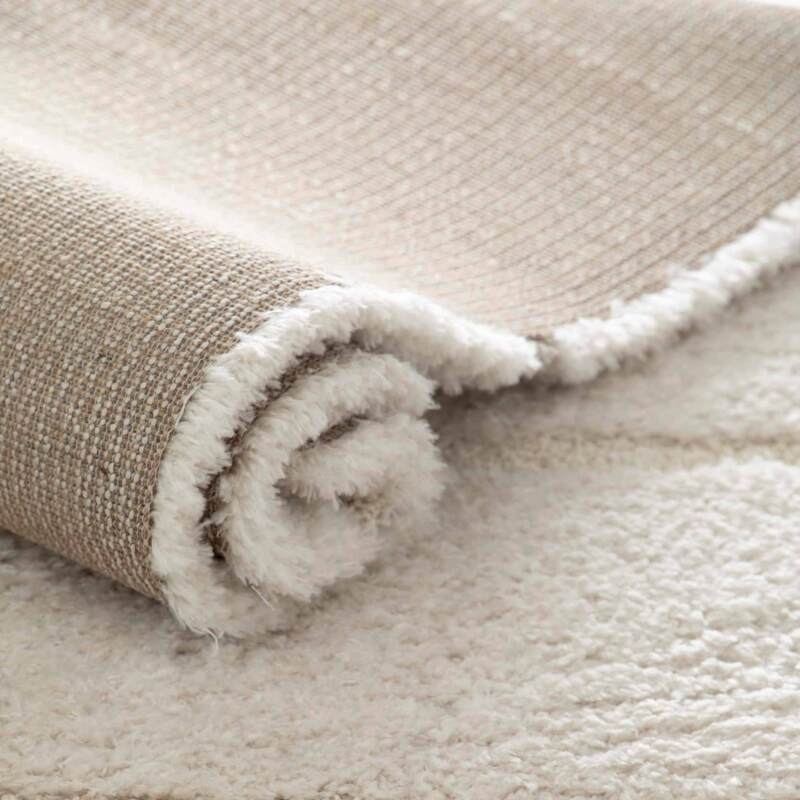 Tappeto shaggy rettangolare in poliestere riciclato con motivo geometrico a pelo lungo