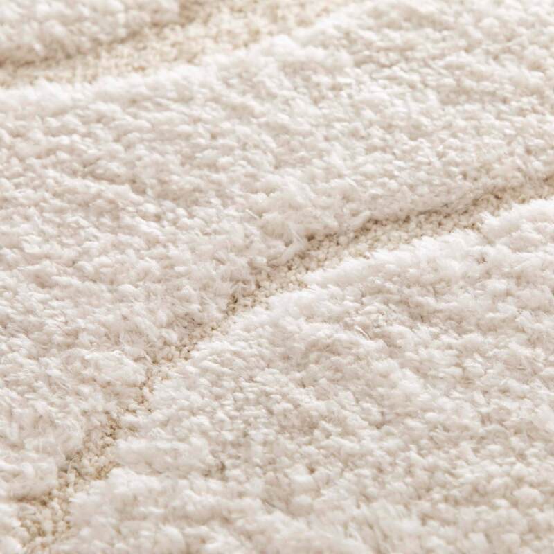 Tappeto shaggy rettangolare in poliestere riciclato con motivo geometrico a pelo lungo