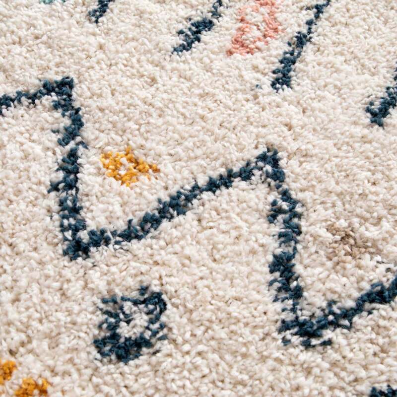 Tappeto rettangolare in polipropilene con motivo etnico a pelo lungo