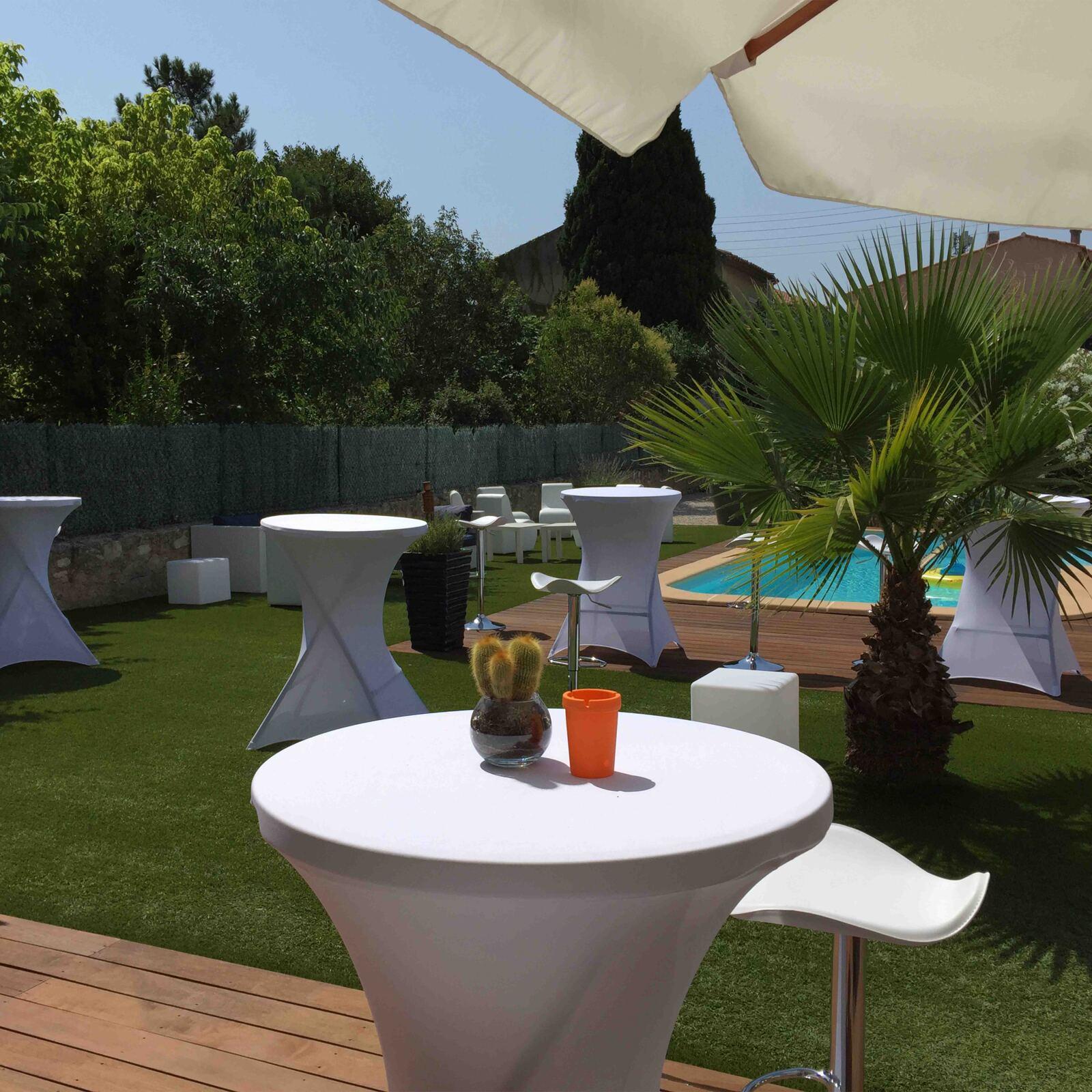 Copritovaglia bianca per tavolo in piedi 110x80 cm - 210 g