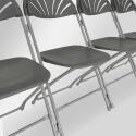 Lotto 10 sedie pieghevoli grigie e ganci di collegamento