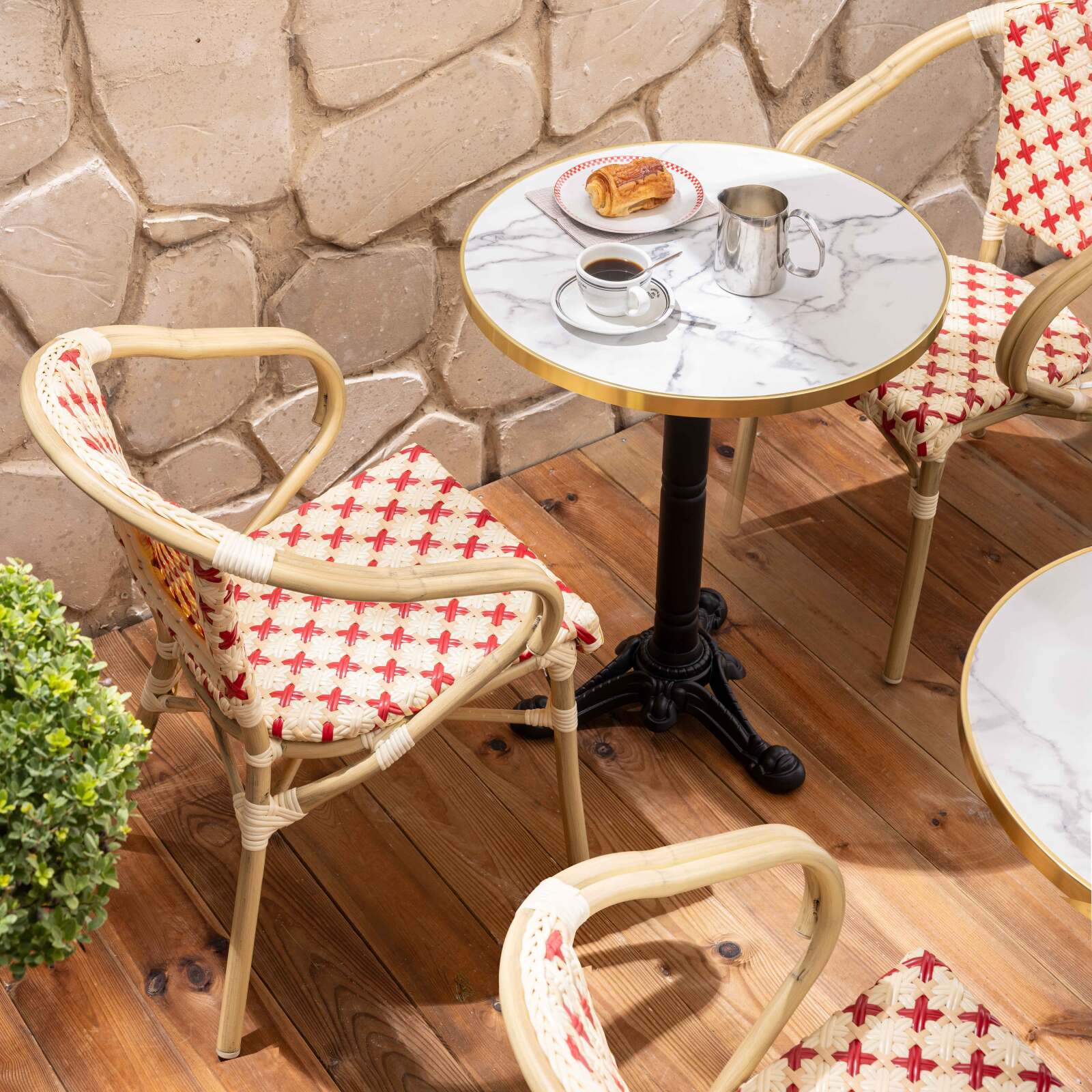 Tavolo da terrazza in compensato con bordo in alluminio ⌀60 cm e 2 sedie in stile bistrot parigino