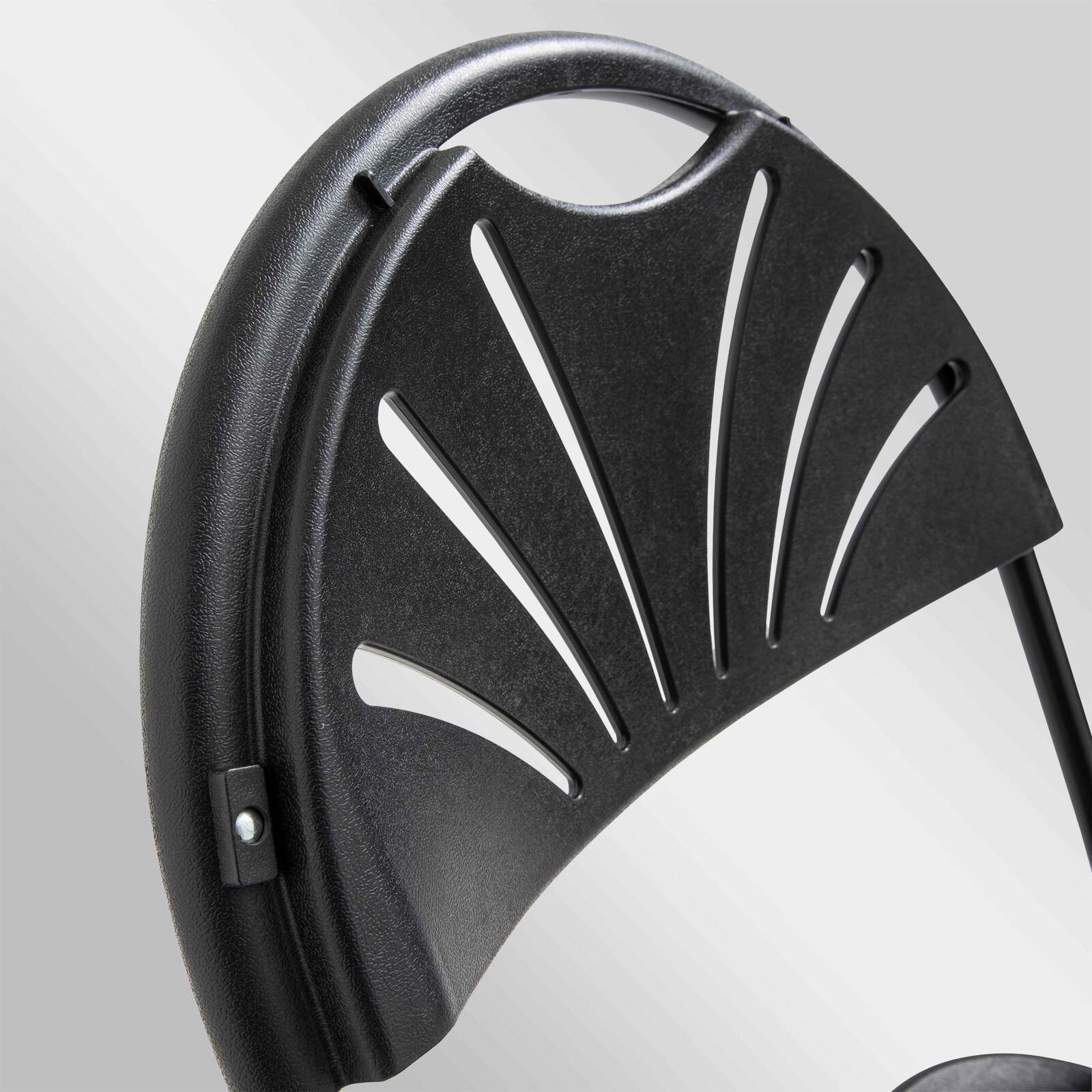 Sedia pieghevole in plastica nera Sedia pieghevole in plastica nera