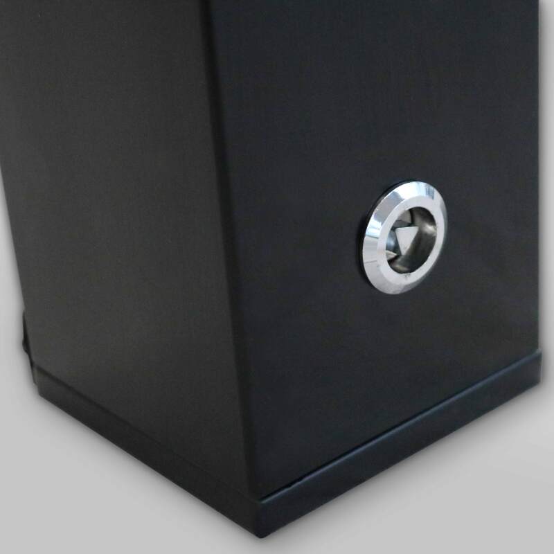 Posacenere da esterno a parete in acciaio nero