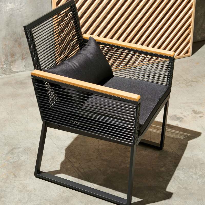 Mobile da giardino in fili intrecciati neri - 5 posti