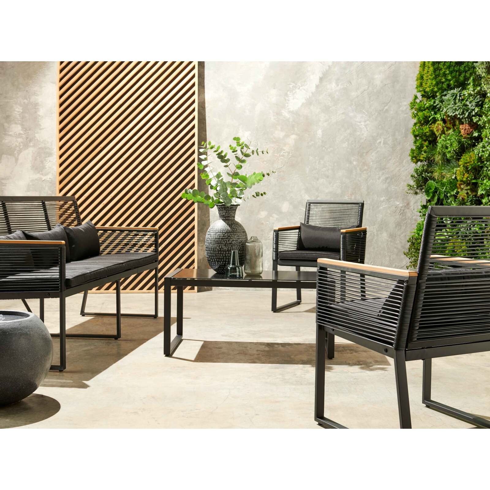 Mobile da giardino in fili intrecciati neri - 5 posti