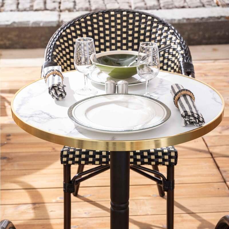 Tavolo da terrazza ⌀60 cm reclinabile in laminato e 2 sedie bistrot in alluminio e rattan sintetico