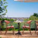Tavolo da terrazza ⌀60 cm reclinabile in laminato e 2 sedie bistrot in alluminio e rattan sintetico