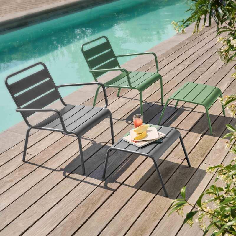 Poltrone da giardino basse in metallo e poggiapiedi spaiati - Set di 2 - Lifestyle