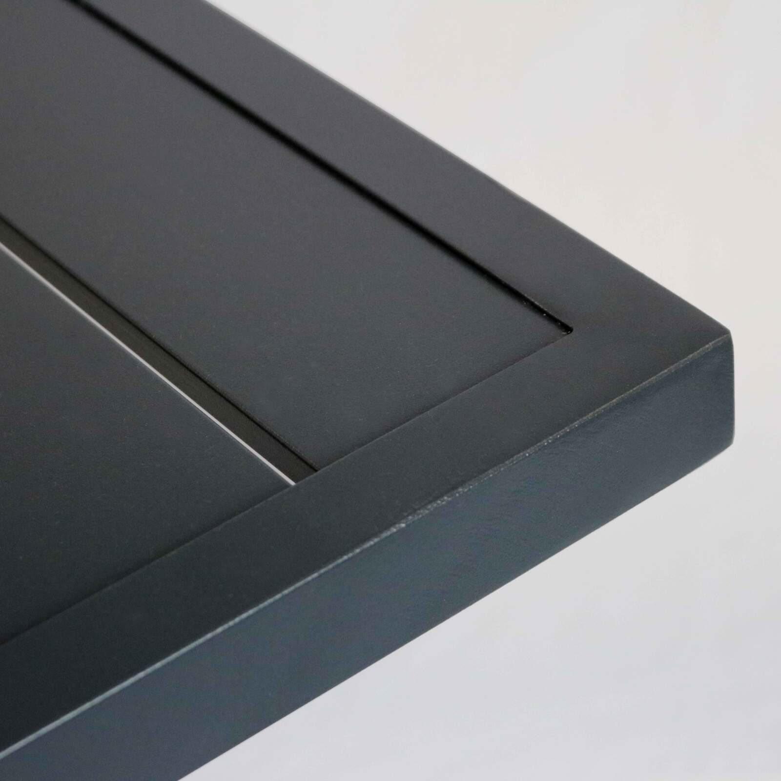 Tavolo da giardino quadrato 70 x 70 cm e 4 sedie con braccioli