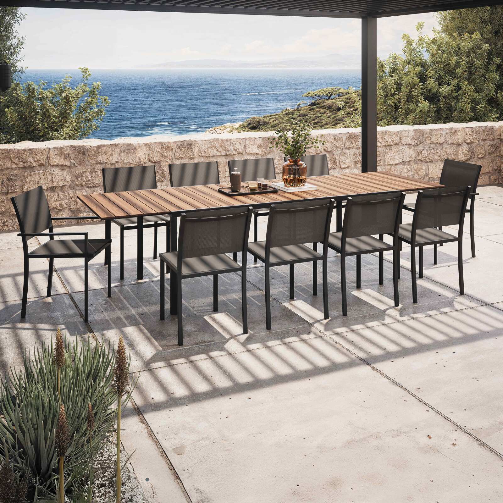 Tavolo da giardino rettangolare allungabile con 8 sedie e 2 sedie con braccioli