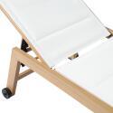 Set di 2 lettini prendisole in alluminio effetto legno con ruote, reclinabili in 5 posizioni