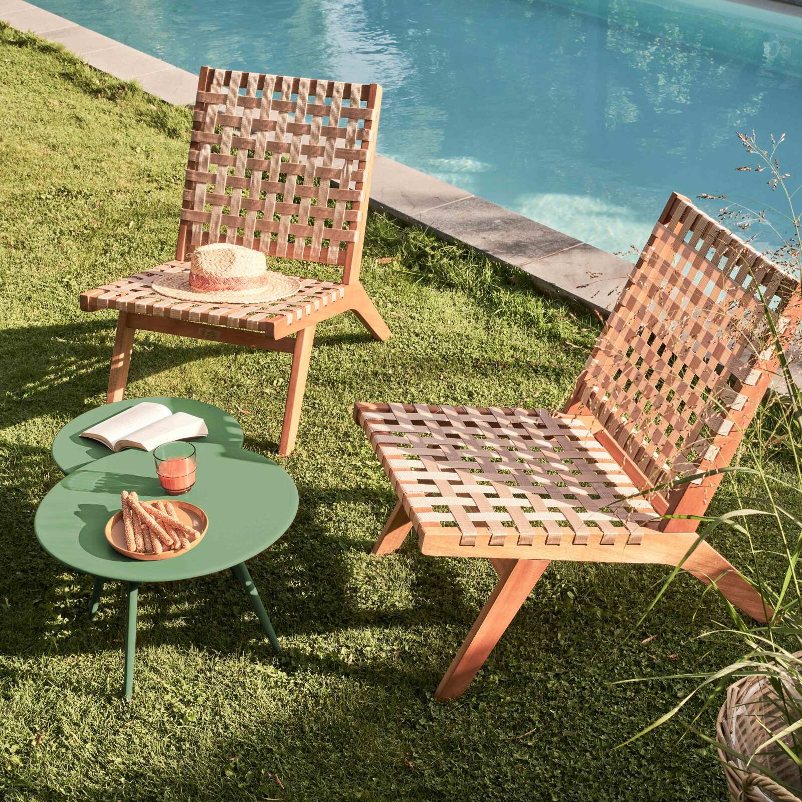 Tavolini impilabili rotondi da giardino Ø50 x 34 cm e Ø40 x 29,5 cm