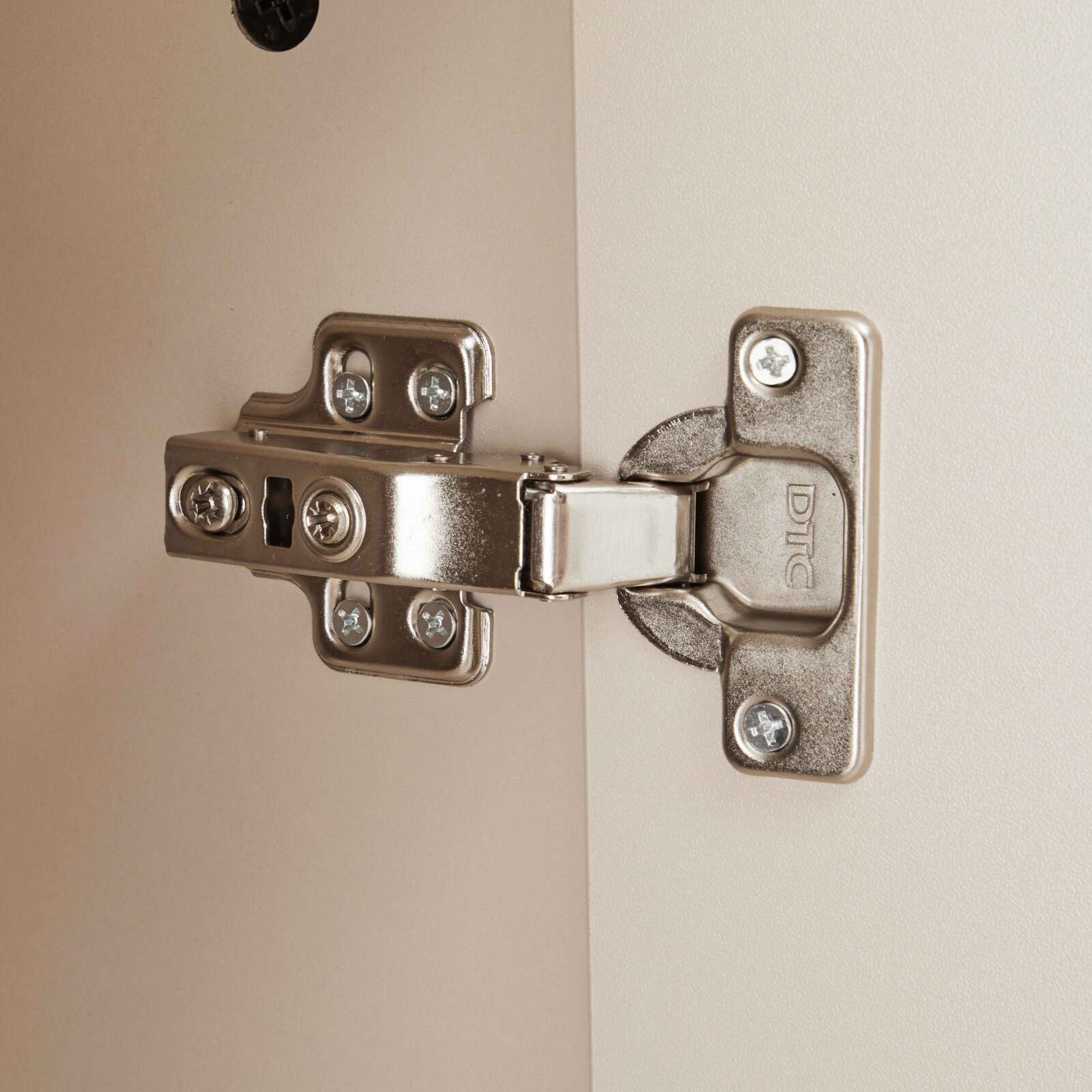 Buffet semplice con 4 ante, 160 cm